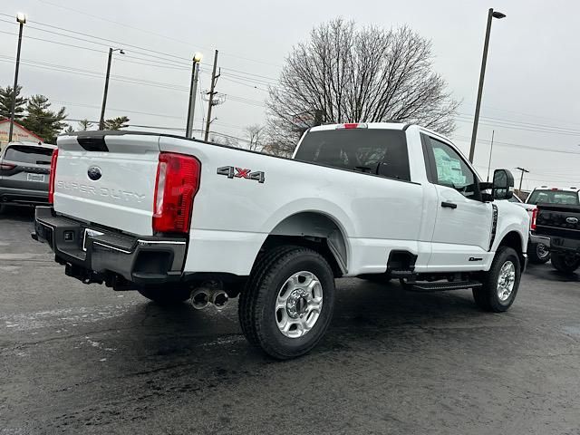 2025 Ford F-250 XLT photo 13