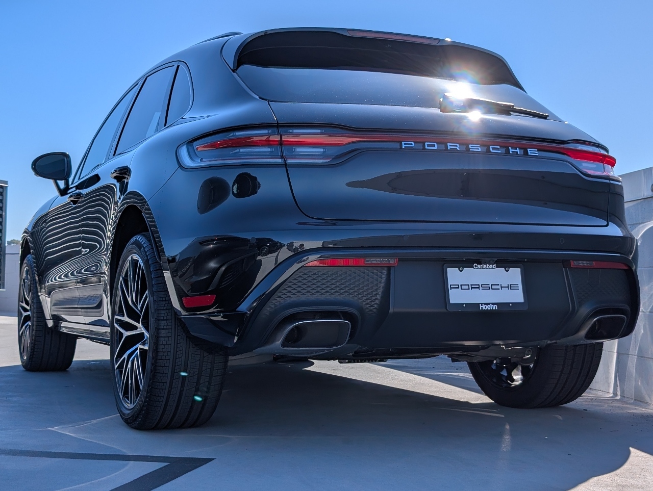 2026 Porsche Macan T photo 3