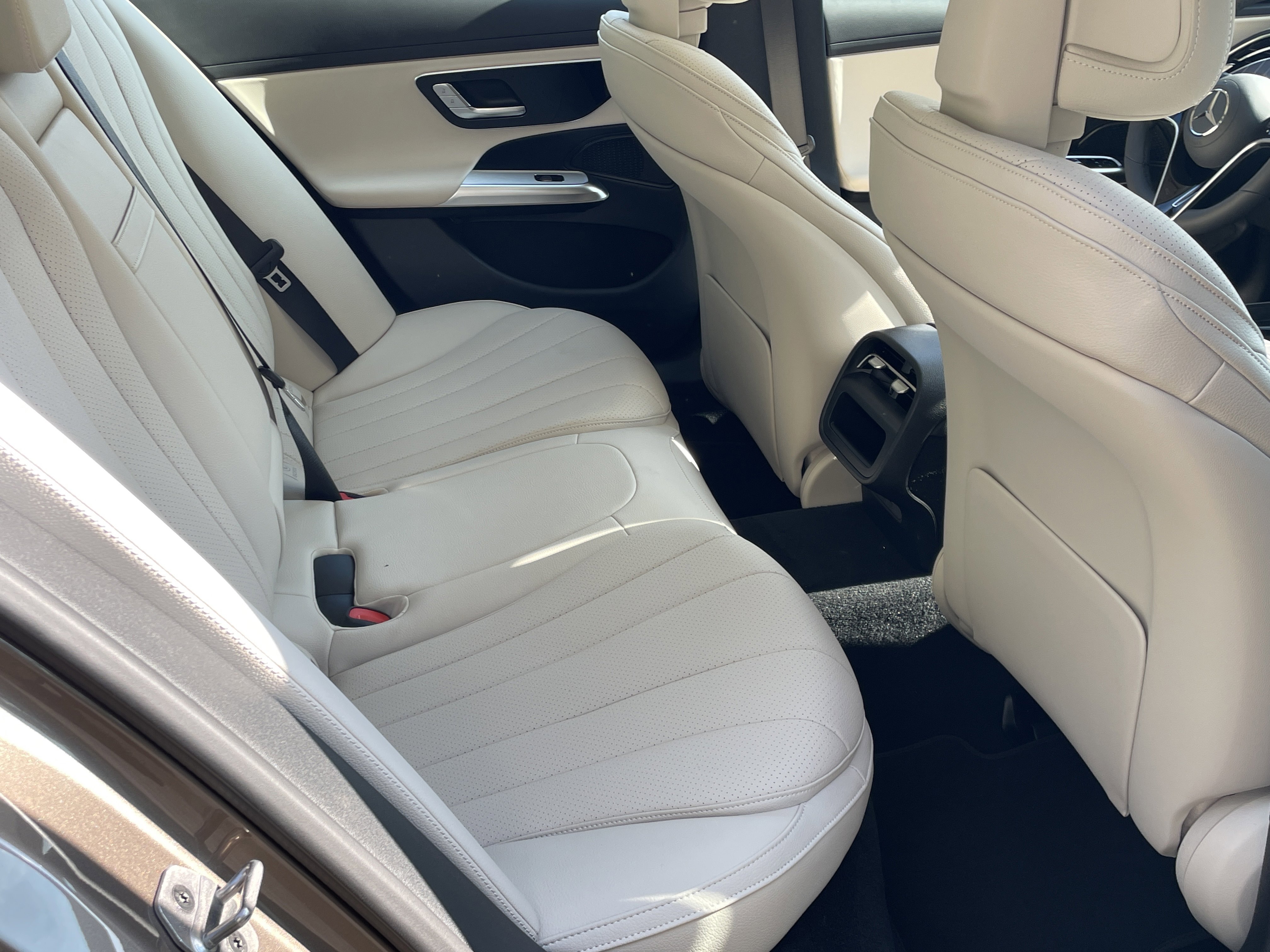 2026 Mercedes Benz E 350 Sedan photo 12