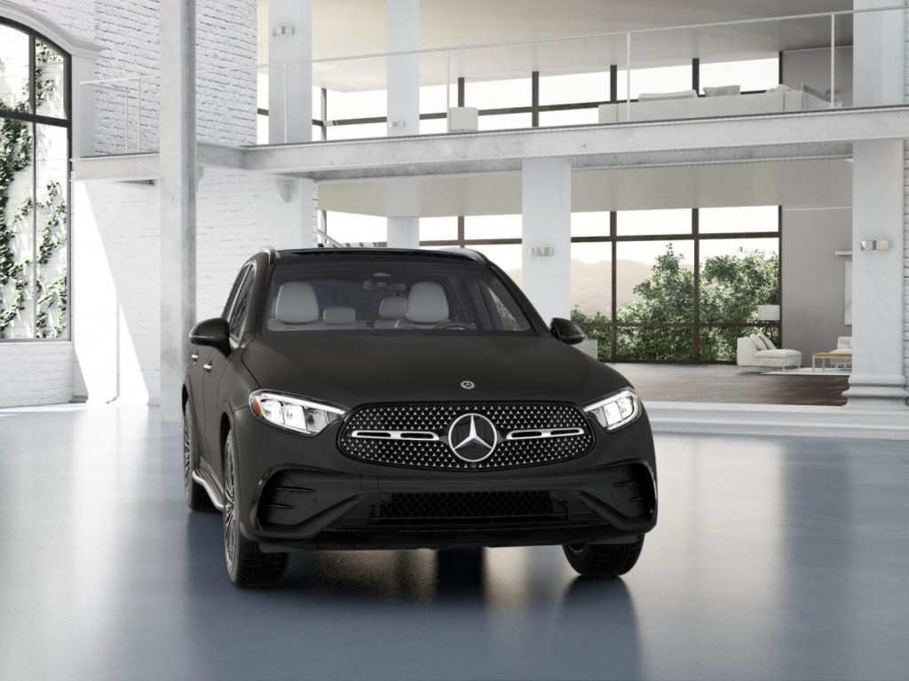 2026 Mercedes Benz GLC 300 photo 7
