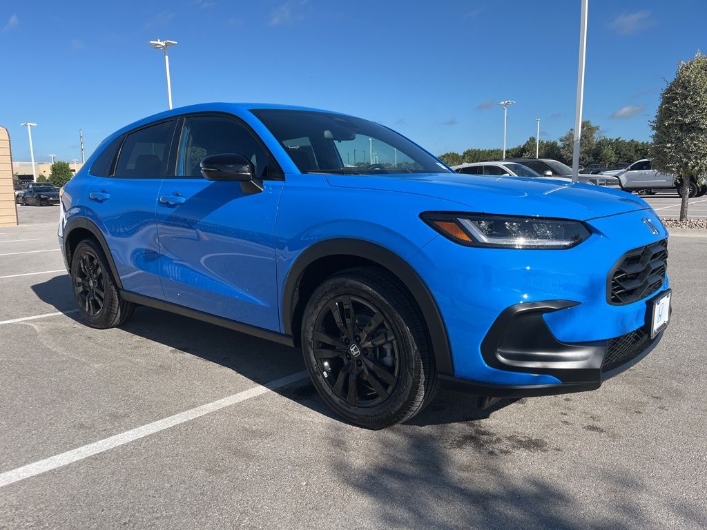 2026 Honda HR-V Sport photo 2