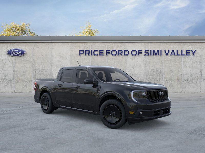 2025 Ford Maverick Lobo Standard