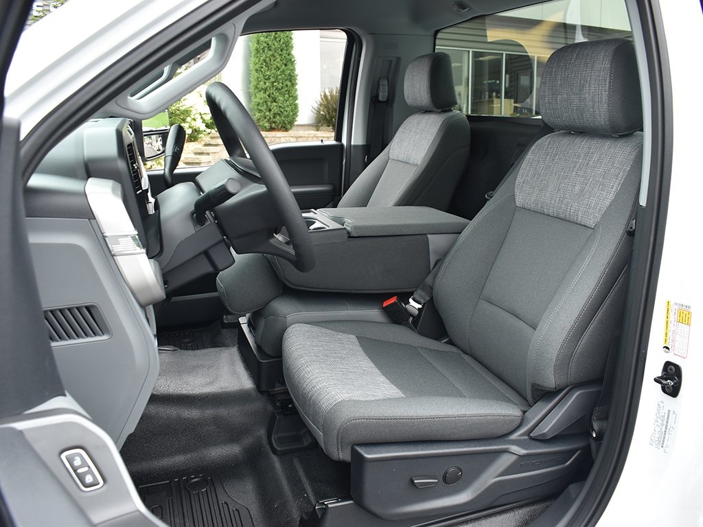 2025 Ford F-350 XLT photo 5