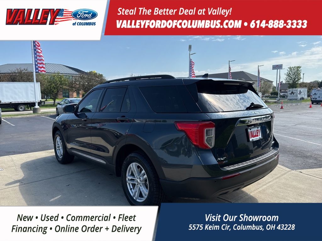 2022 Ford Explorer XLT photo 2