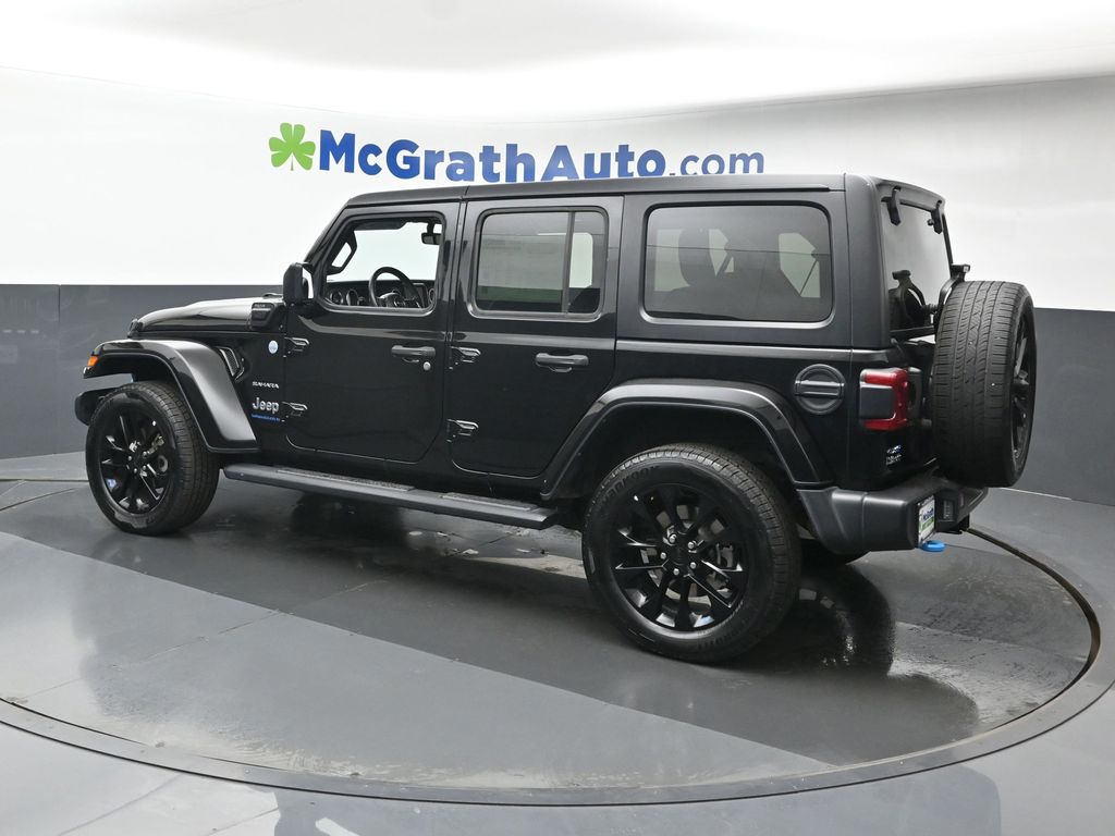 2023 Jeep Wrangler Sahara 4xe photo 16