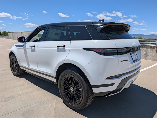 2026 Land Rover Range Rover Evoque Dynamic SE photo 4