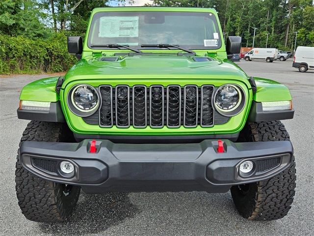 2025 Jeep Wrangler Rubicon photo 2