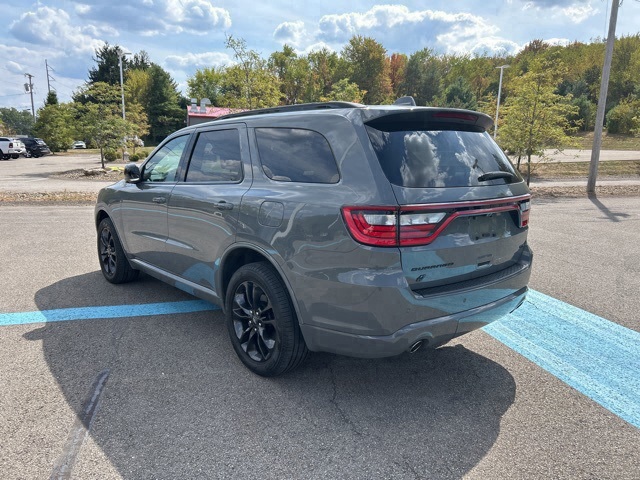 2022 Dodge Durango GT Plus photo 2