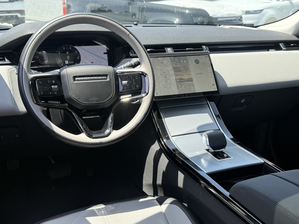 Used 2025 Black Land Rover S image 23