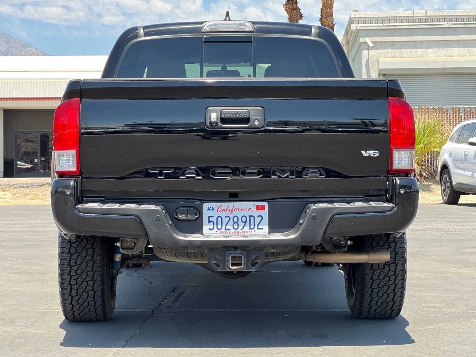 2017 Toyota Tacoma TRD Sport photo 4