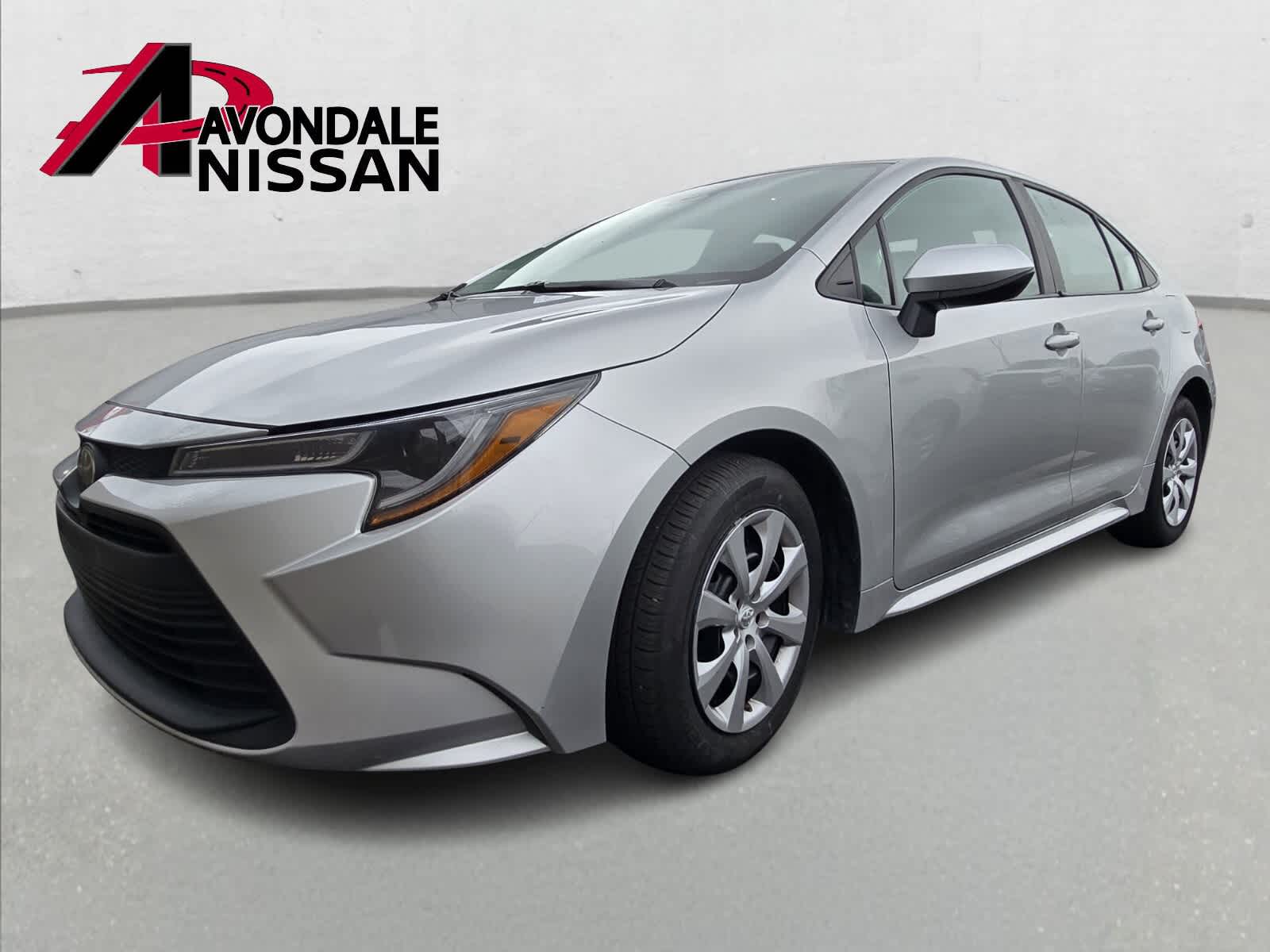 Used 2024 Toyota Corolla LE with VIN 5YFB4MDE8RP162181 for sale in Northfield, Minnesota