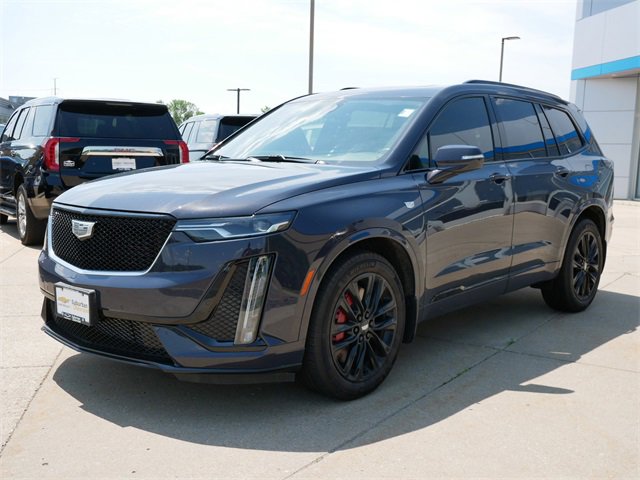 2024 Cadillac XT6 Sport photo 3