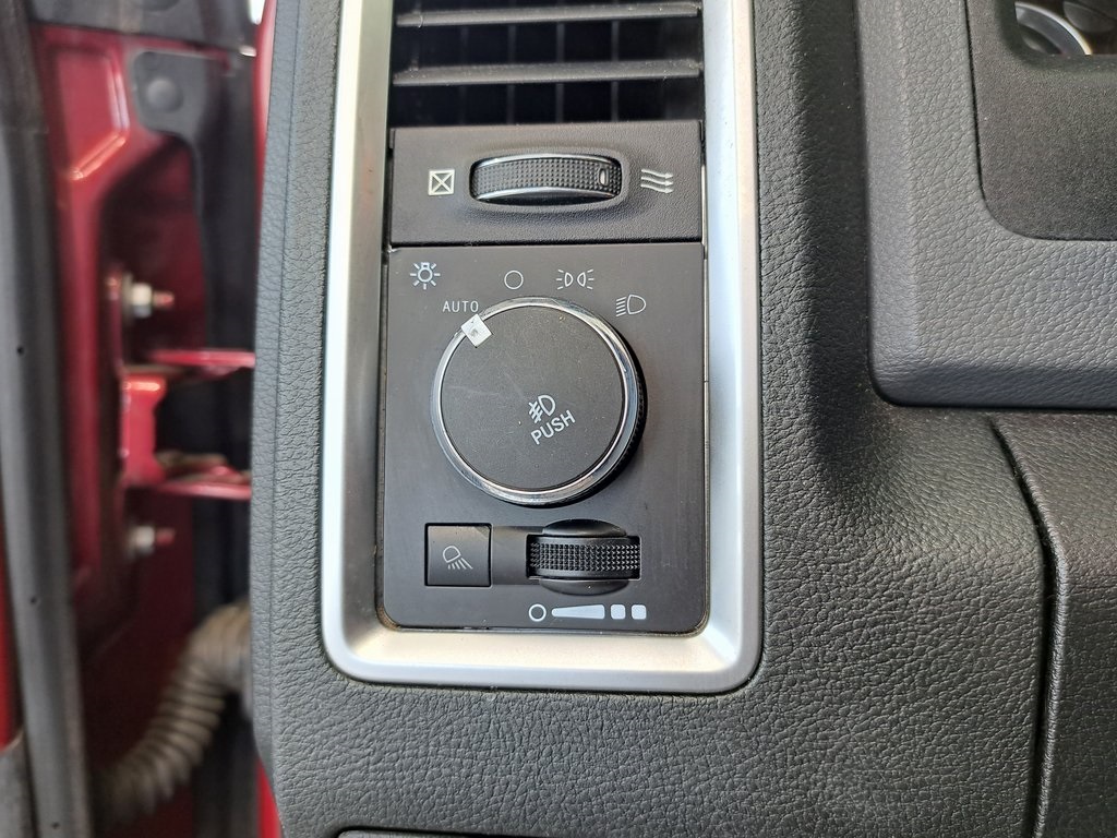 2014 Ram 1500 Outdoorsman photo 13