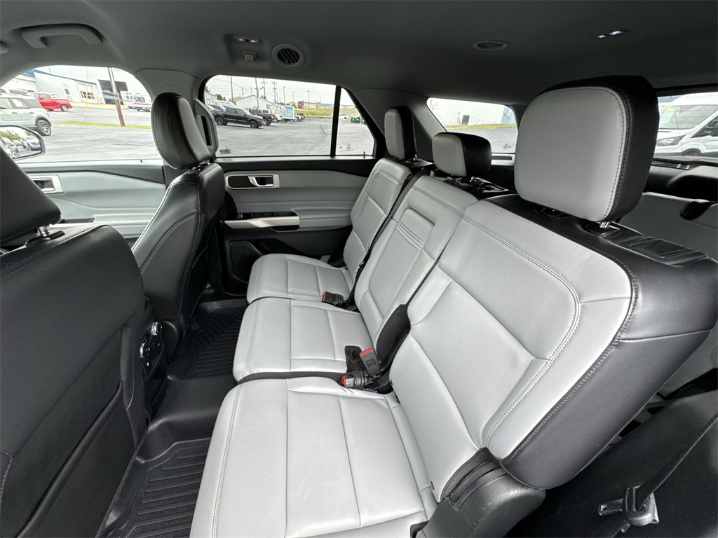 2021 Ford Explorer XLT photo 22