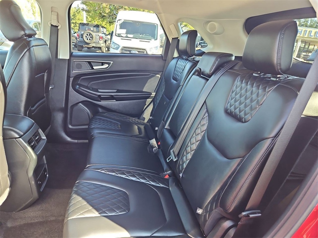 2023 Ford Edge Titanium photo 24