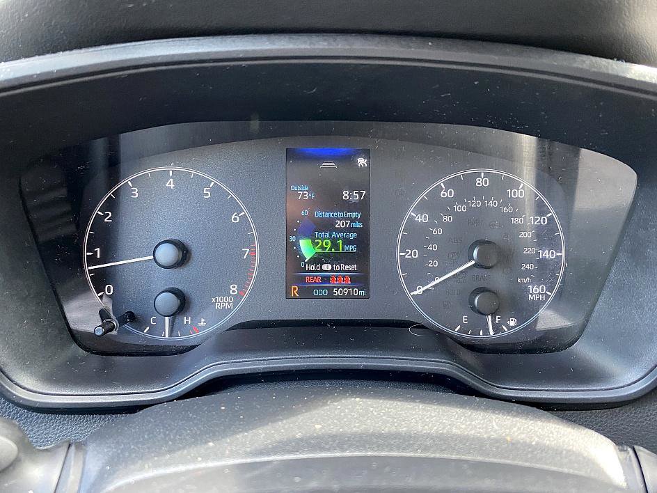 2023 Toyota Corolla LE photo 19