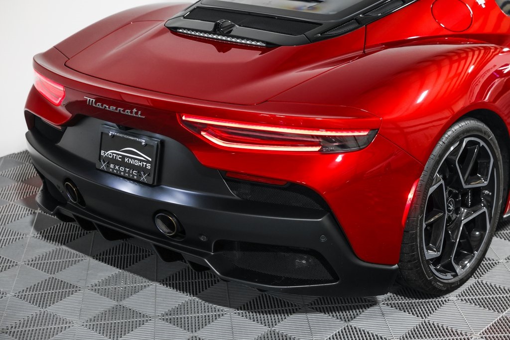 2022 Maserati MC20 Base photo 7