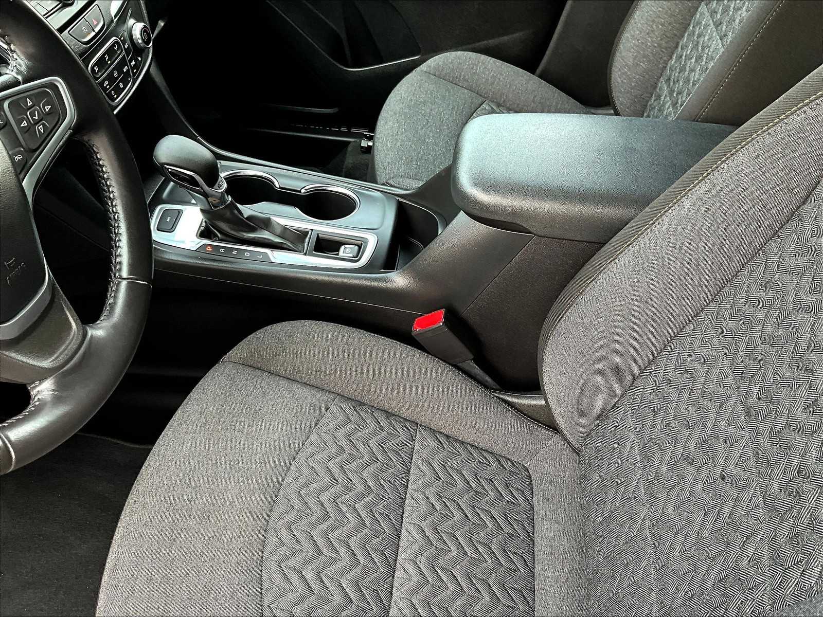 2022 Chevrolet Equinox LT photo 19