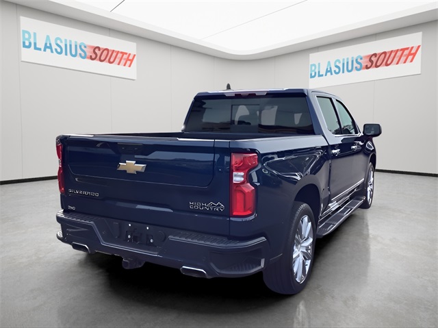 2023 Chevrolet Silverado 1500 High Country photo 2