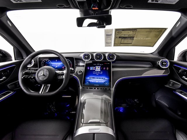 2026 Mercedes Benz GLC 300 photo 16