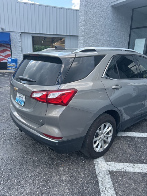 2018 Chevrolet Equinox LT photo 3