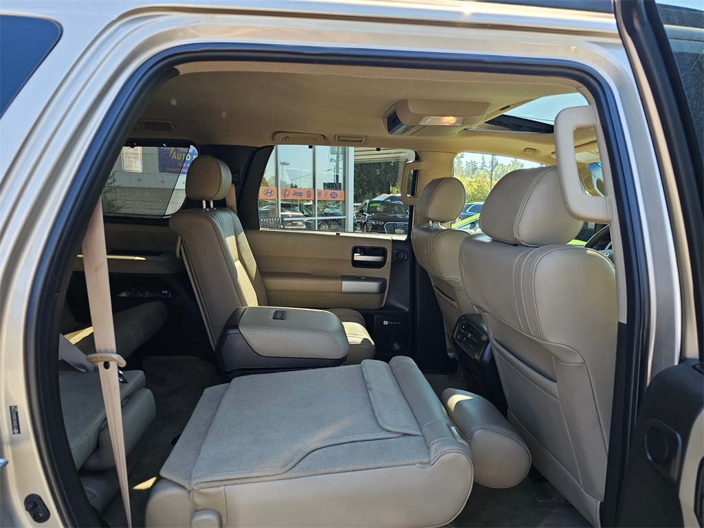 2008 Toyota Sequoia Platinum Sport photo 12