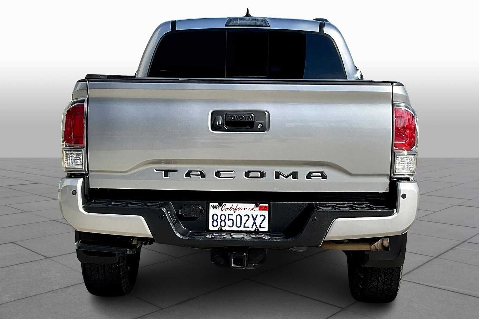2020 Toyota Tacoma TRD Sport Double Cab V6 photo 4
