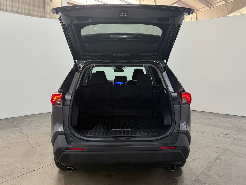 2024 Toyota RAV4 Hybrid LE photo 11
