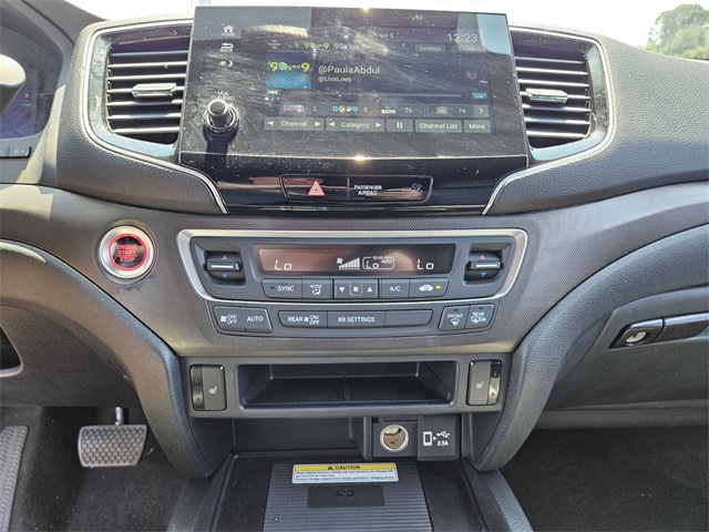 2023 Honda Passport TrailSport photo 19