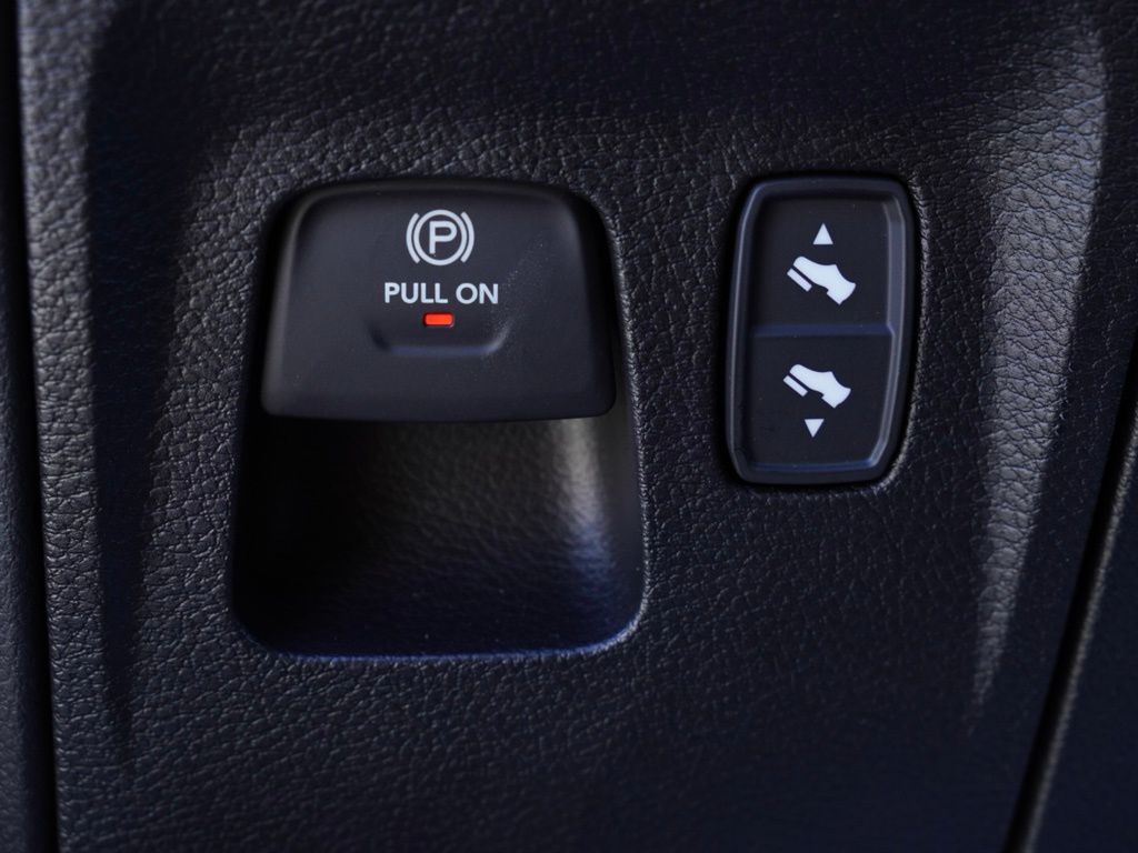 New 2026 Granite Crystal Metallic Clear-Coat Exterior Paint RAM Big Horn Night Edition image 14