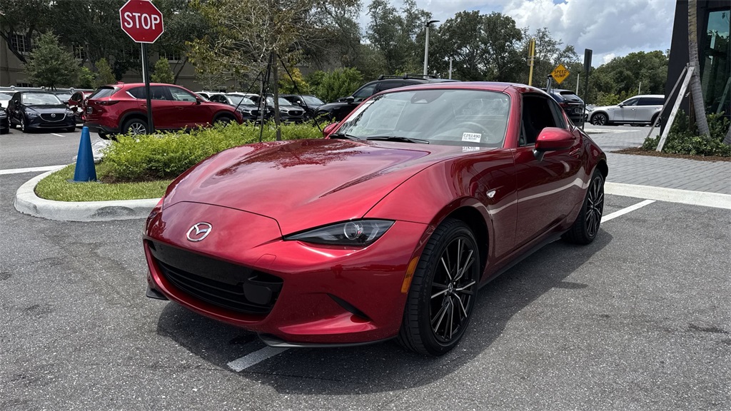 2025 Mazda MX-5 Miata Miata RF Grand Touring photo 9