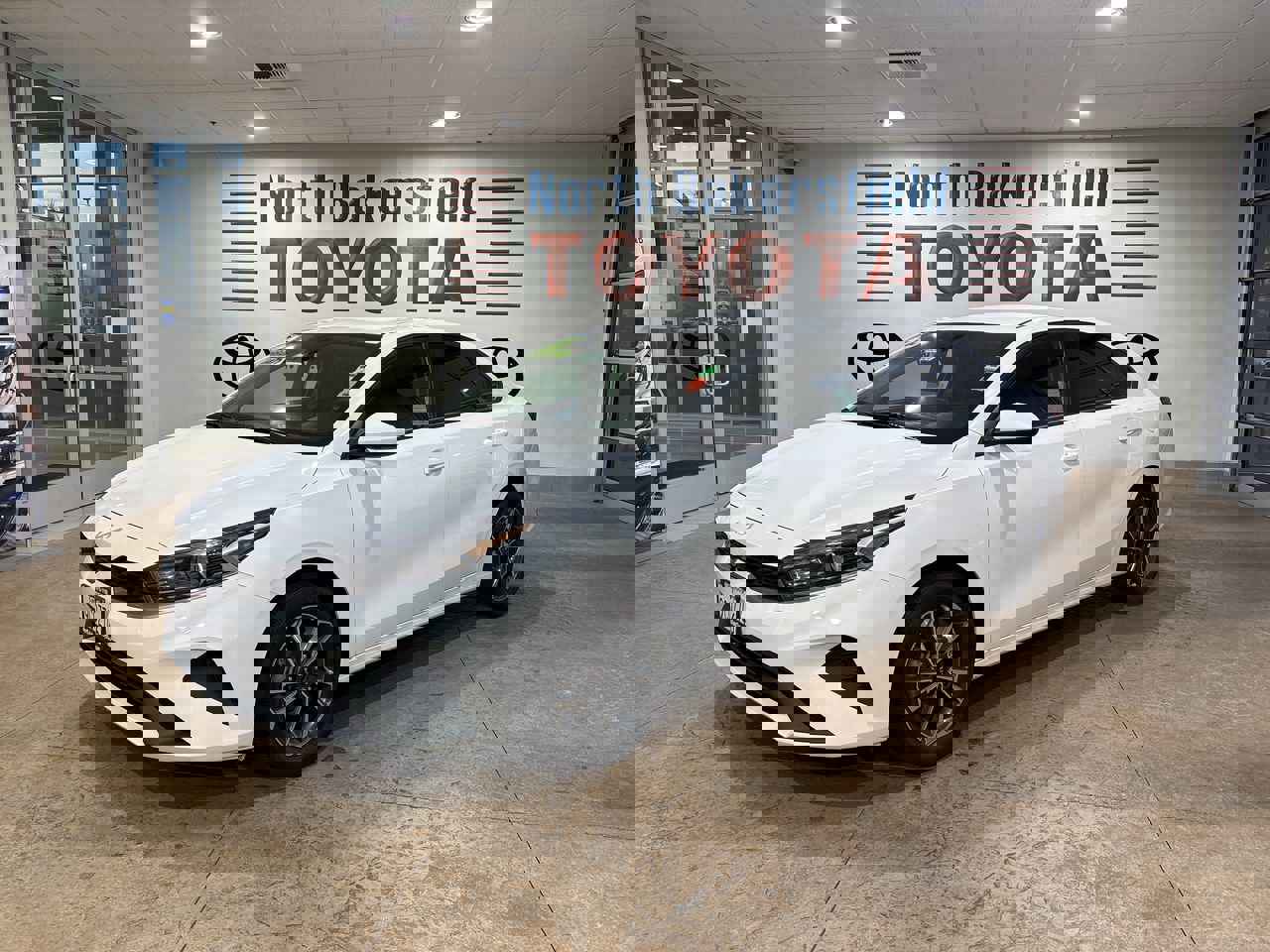 2023 Kia Forte LXS's photo