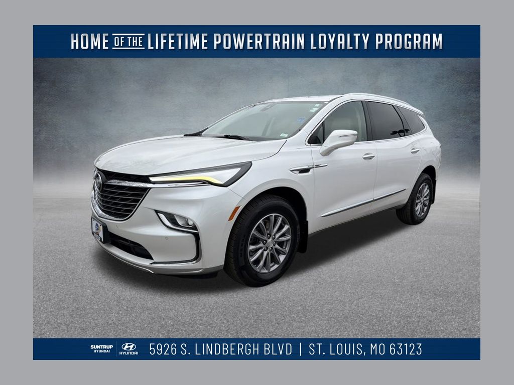 2022 Buick Enclave Essence's photo