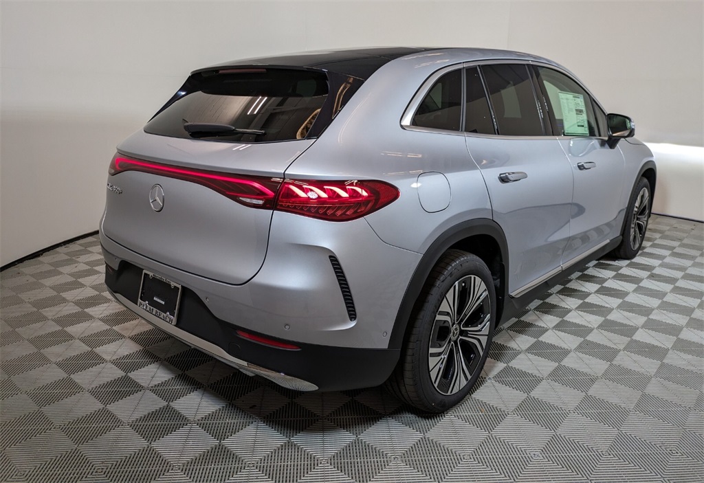 2025 Mercedes Benz 350 photo 3