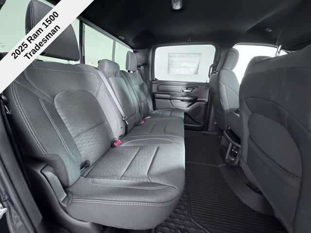 2025 Ram 1500 Tradesman photo 18