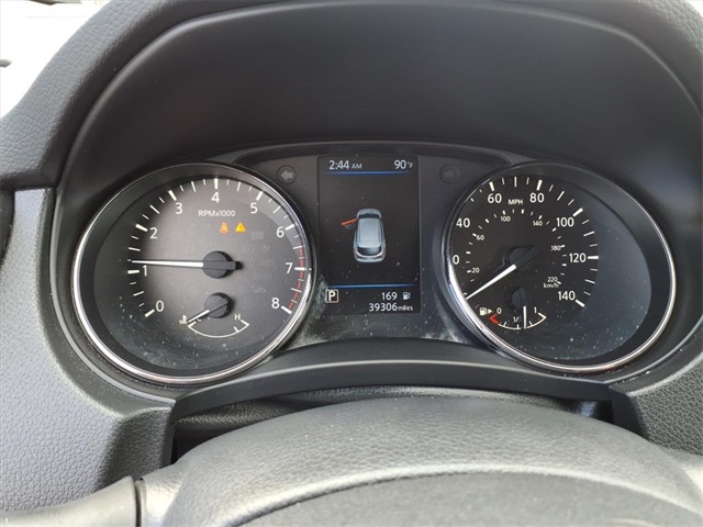 2020 Nissan Rogue Sport S photo 11