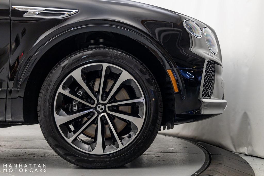 2024 Bentley Bentayga EWB photo 9