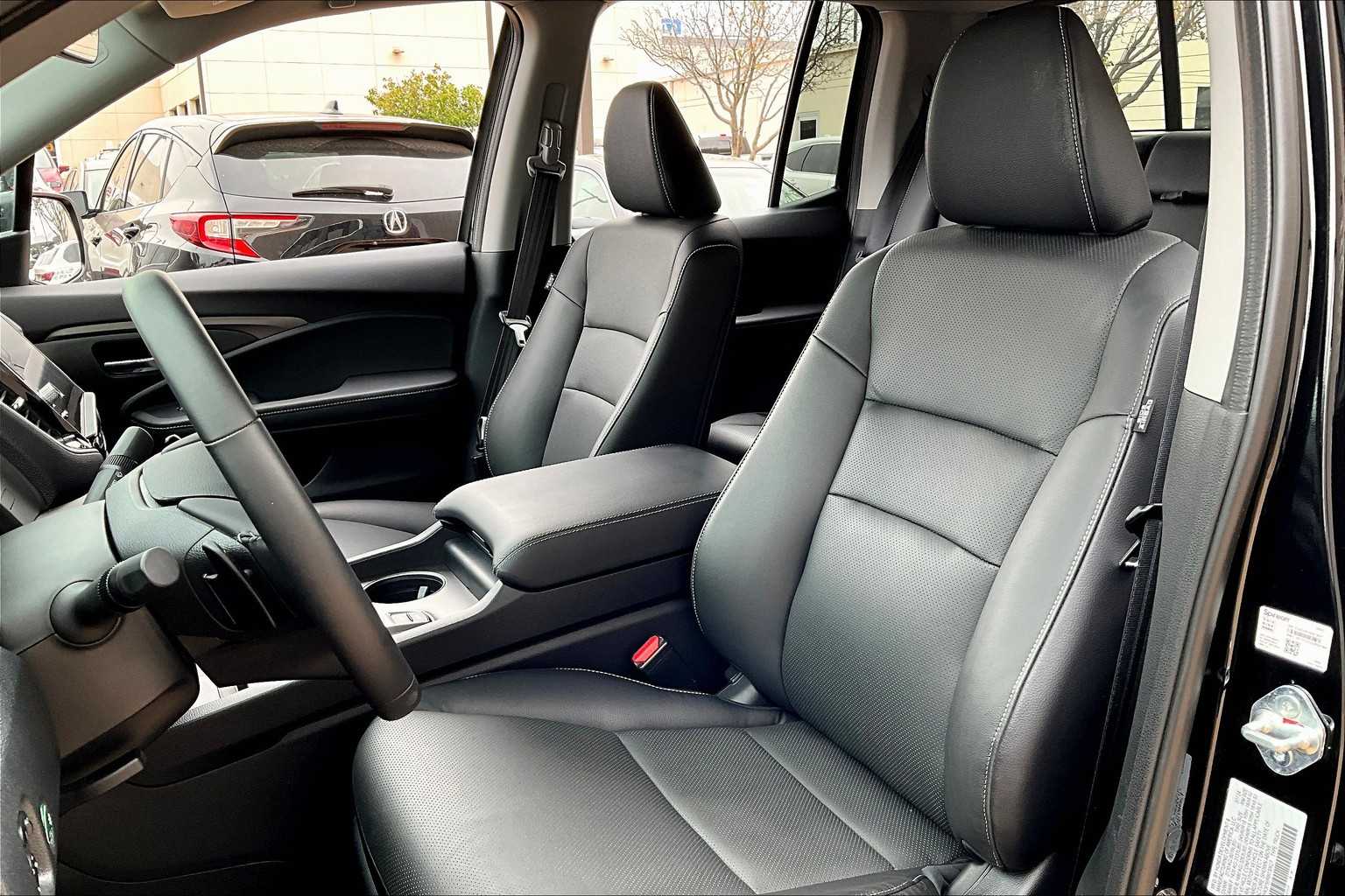 2024 Honda Ridgeline RTL photo 7