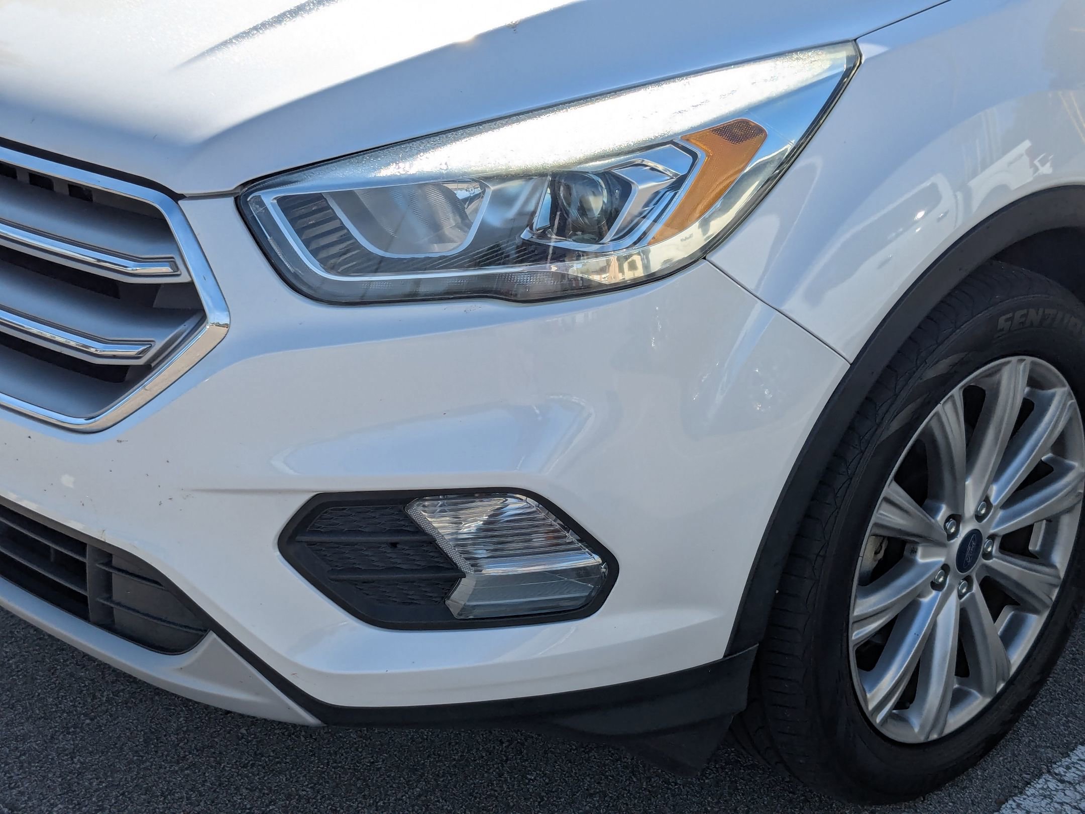 2017 Ford Escape Titanium photo 3