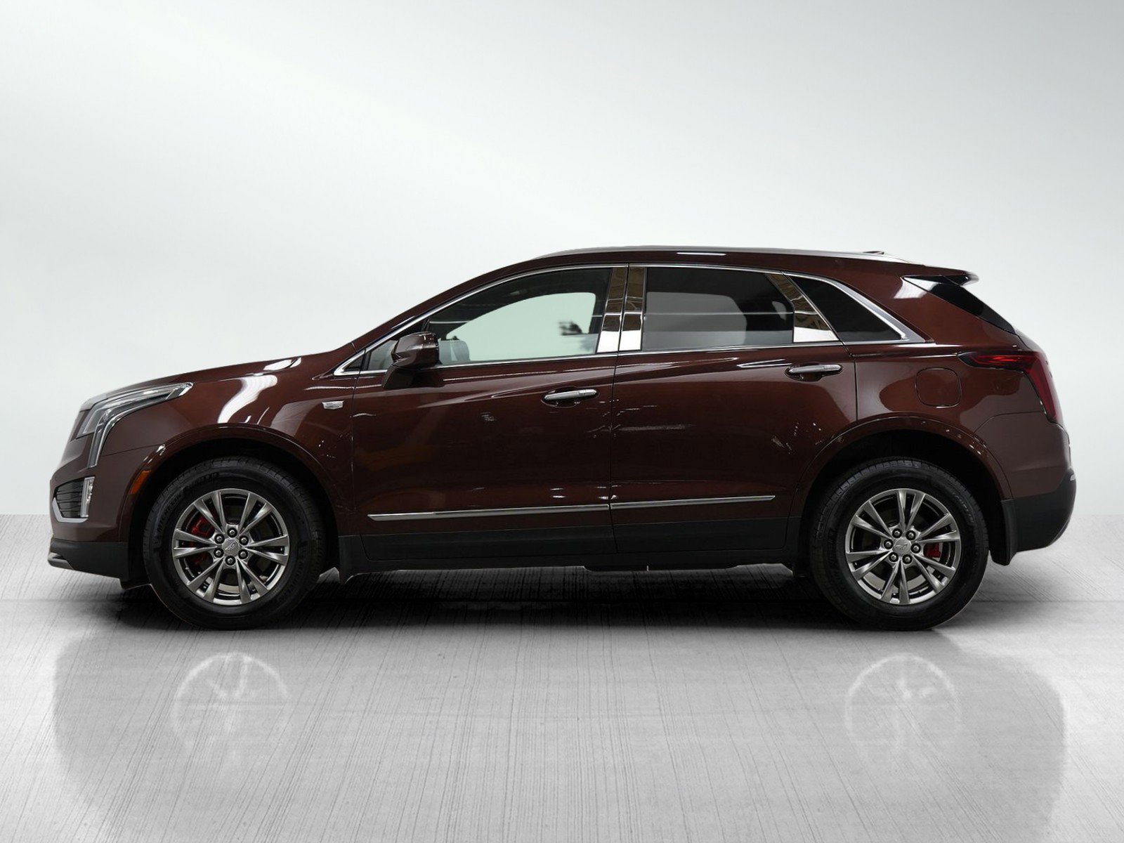Used 2023 Cadillac XT5 Premium Luxury with VIN 1GYKNDRS3PZ126231 for sale in Minneapolis, Minnesota