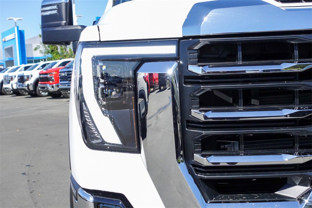 2026 Gmc Sierra 2500 HD SLT photo 4