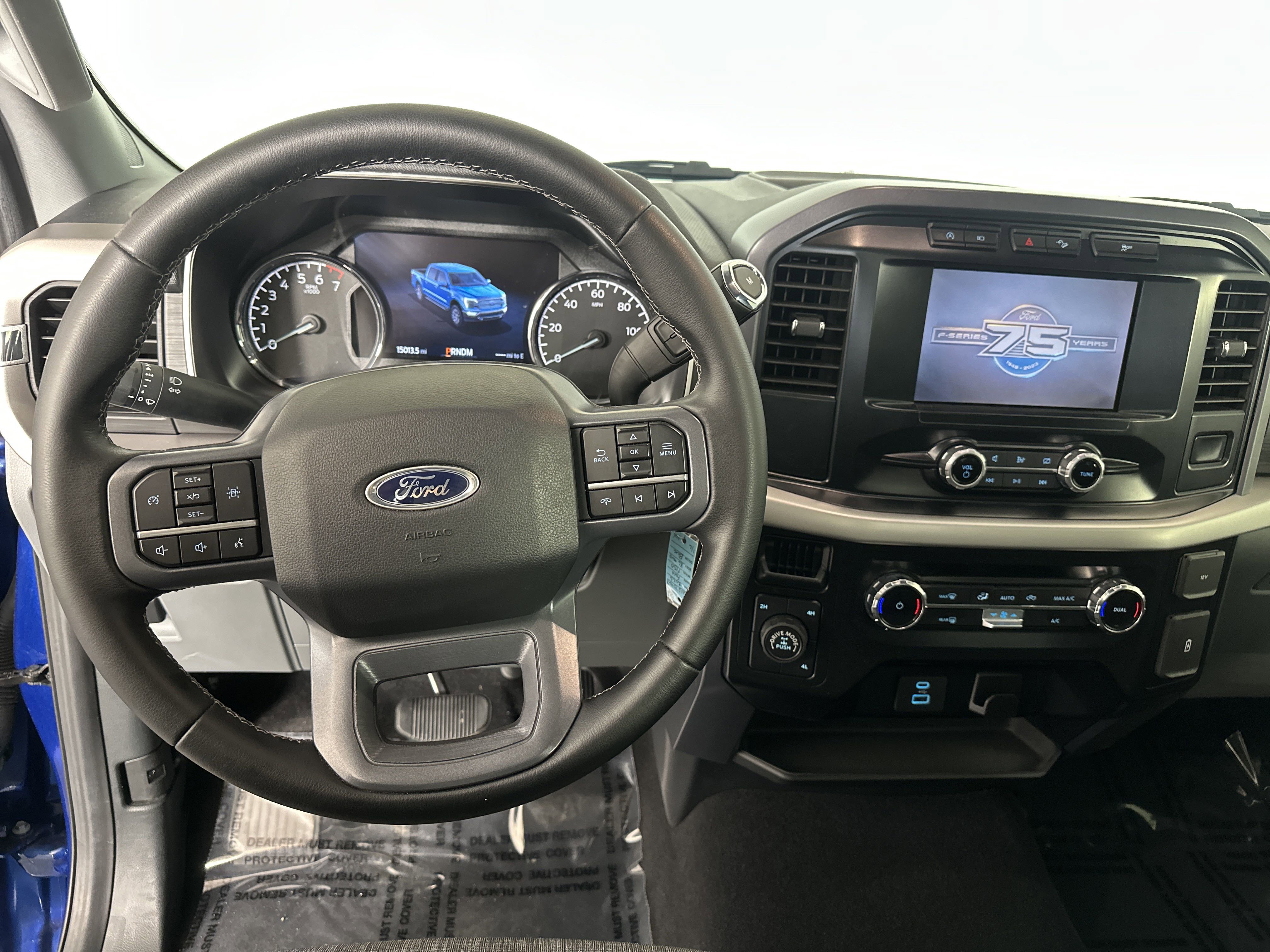 2023 Ford F-150 XLT photo 2