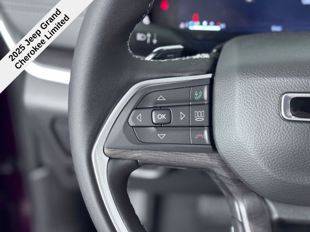2025 Jeep Grand Cherokee Limited photo 31