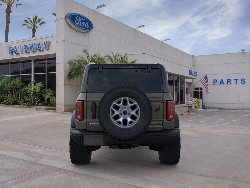 2025 Ford Bronco Badlands photo 4