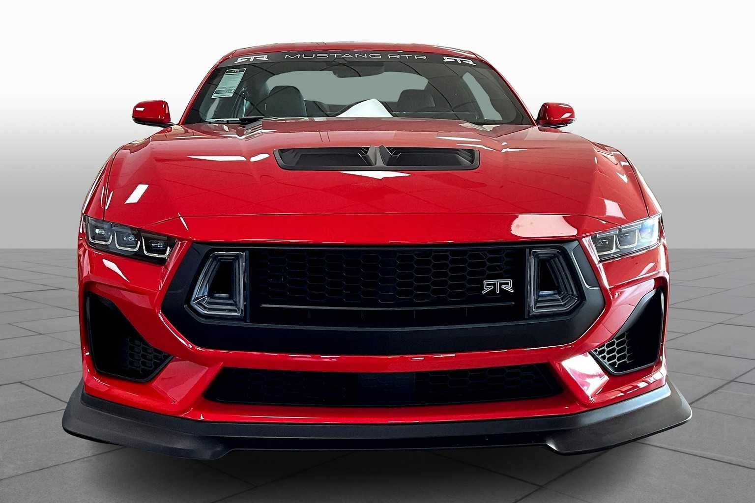 2025 Ford Mustang GT Premium photo 3