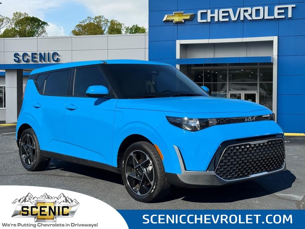2025 Kia Soul EX's photo