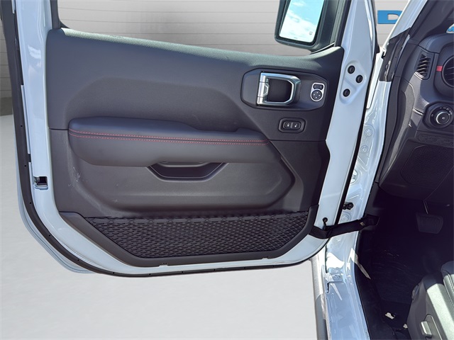 2025 Jeep Wrangler Rubicon X photo 11