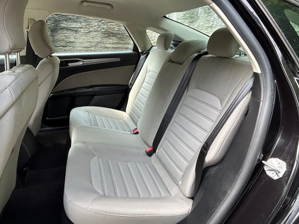 2019 Ford Fusion S photo 13