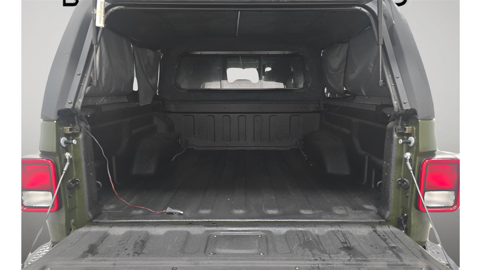 2022 Jeep Gladiator Mojave photo 4