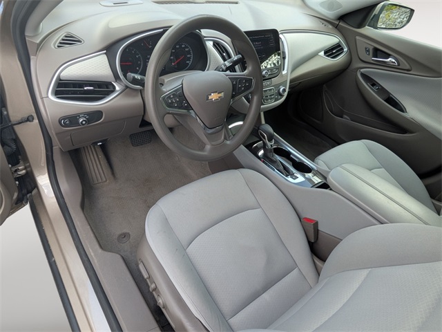2023 Chevrolet Malibu 1LT photo 11